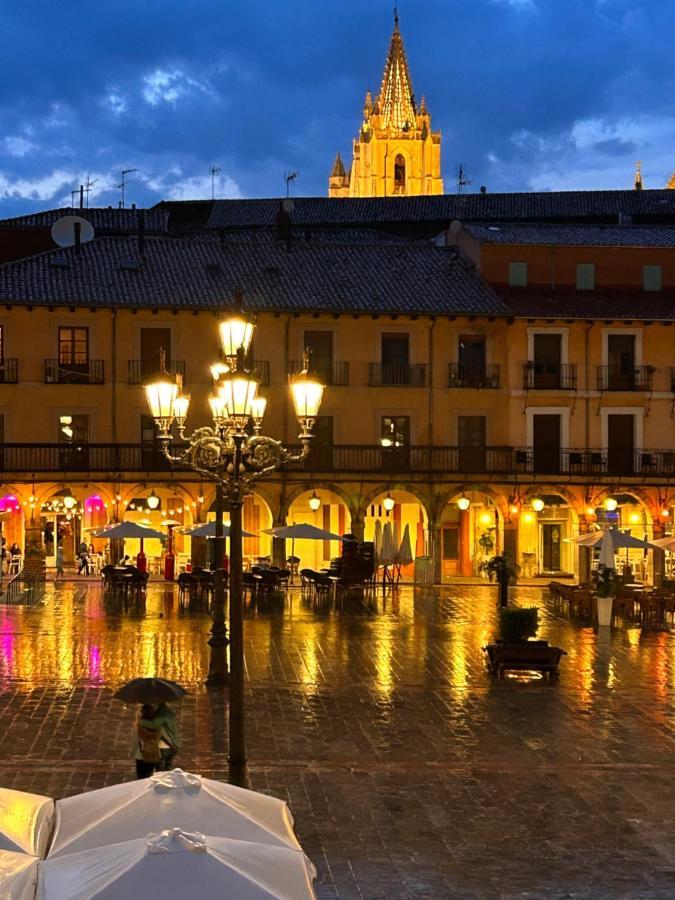 Bohemia Plaza Mayor Ii- León Exteriér fotografie