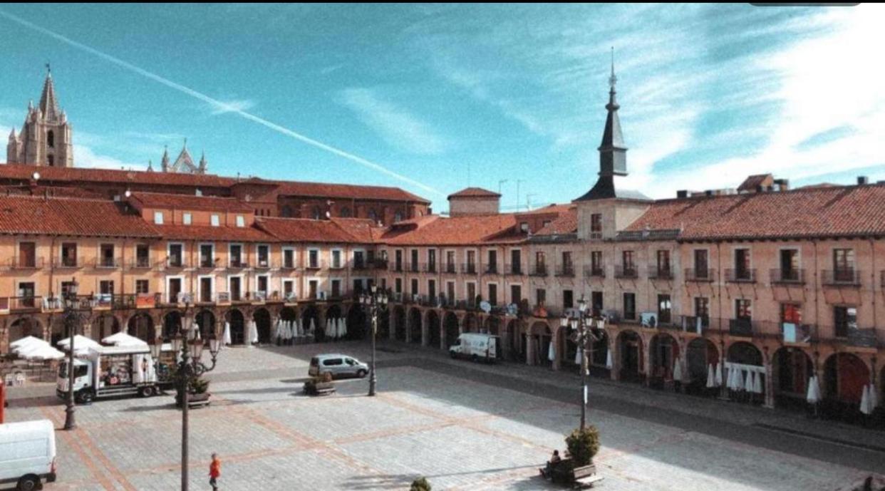 Bohemia Plaza Mayor Ii- León Exteriér fotografie