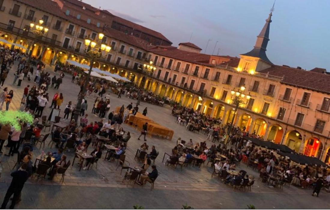 Bohemia Plaza Mayor Ii- León Exteriér fotografie